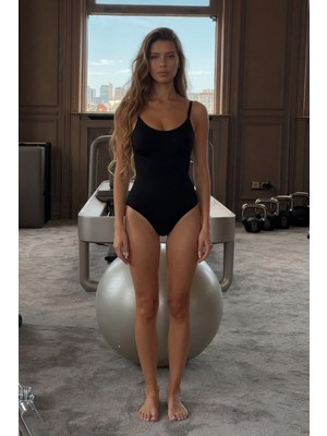 Küçük Hazine Kadın Slip Elastanlı Vücut Uyumlu Siyah Body