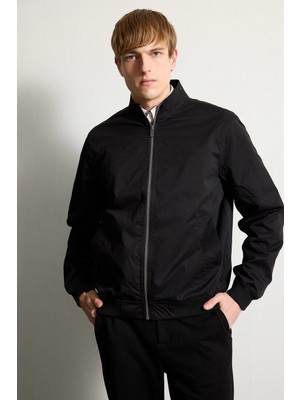 DeFacto Slim Fit Dik Yaka Astarlı Fermuarlı Mont D7338AX26SP