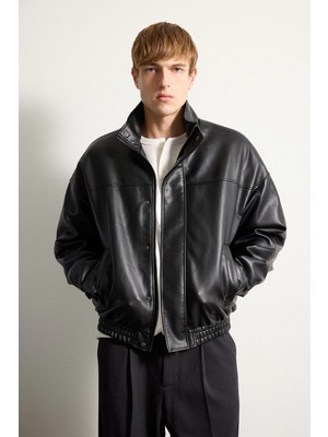 DeFacto Su İtici Oversize Fit Dik Yaka İç Cepli Çıtçıtlı Beli Lastikli Deri Ceket Mont D2427AX26SP
