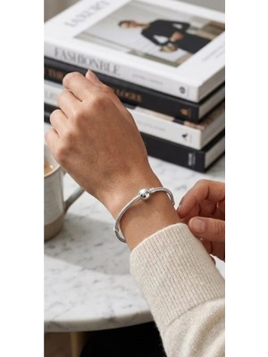 Lunarie Sade Küre Klipsli Yılan Zincir Charm Bileklik – Gümüş Renk Kararmaz Çelik Minimalist Bileklik