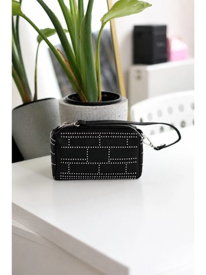 Moom Bag Kadın Siyah Gümüş Taş Desenli Zincirli Omuz Çantası