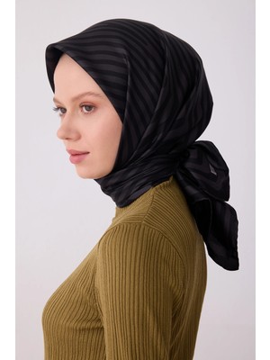 Belli Nostalji Serisi Twill Ipek Desenli Eşarp 4325D