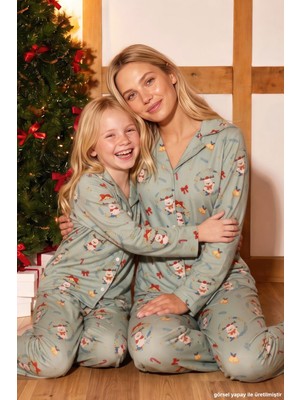 Siyah İnci Yeşil Yılbaşı Temalı Desenli Termal Kumaşlı Ultra Soft Yumuşak Düğmeli Örme Pijama Takımı 26226824