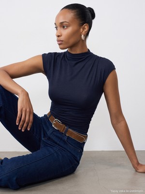 Dilvin 33211 Bra-Free Büzgü Detaylı Top
