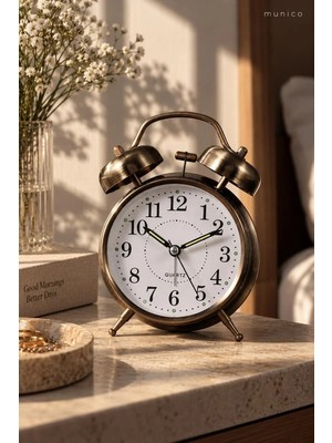Munico Eskitme Bronz Retro Çalar Saat Çift Zilli Büyük Rakamlı Analog Kadranlı Komodin Saati