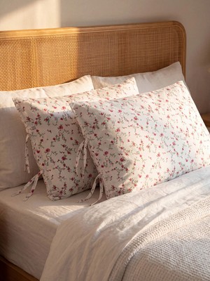 Lc Waikiki Yeni Sezon Karışık Çiçek Desenli Pamuklu Yastık Kılıfı 50X70 cm