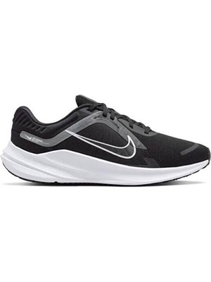 Nike Quest 5