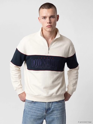 Lc Waikiki Yeni Sezon Ekru Dik Yaka London Nakışlı Erkek Kalın Sweatshirt