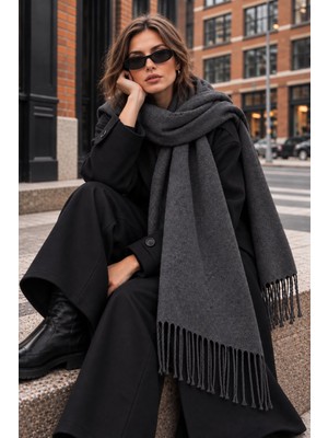 Nisanca Soft Feel Kadın Atkı Şal – Yumuşak Dokulu Geniş Oversize Püsküllü Omuz Şalı