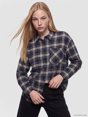 Lc Waikiki Yeni Sezon Lacivert Ekose Oversize Kadın Oduncu Gömlek