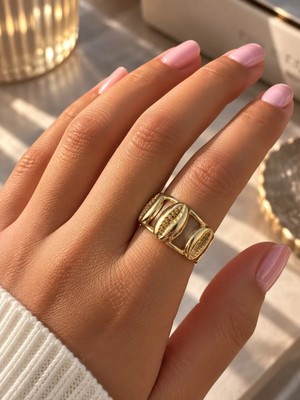 Mare Butik Deniz Kabuğu Detaylı Gold Çelik Yüzük
