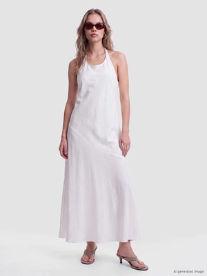 Lc Waikiki Yeni Sezon Beyaz Halter Yaka A Kesim Jean Elbise