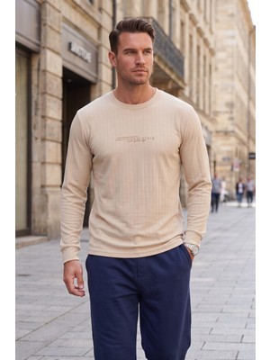 Deepsea Erkek Slim Fit Likralı Çizgi Dokulu Bej Sweatshirt – Bisiklet Yaka Nakışlı Spor Şık Sweat 2708518