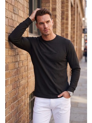 Deepsea Erkek Slim Fit Likralı Çizgi Dokulu Siyah Sweatshirt – Bisiklet Yaka Nakışlı Spor Şık Sweat 2708518