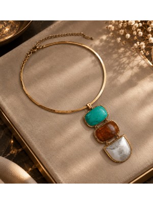 Verde Lüks Tasarım Iri Taşlı Gold Detaylı Statement Kolye | 2027 Kış Modası Fenomenlerin Seçimi