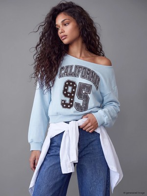 Lc Waikiki Yeni Sezon Mavi Kayık Yaka Oversize Kadın Kalın Sweatshirt