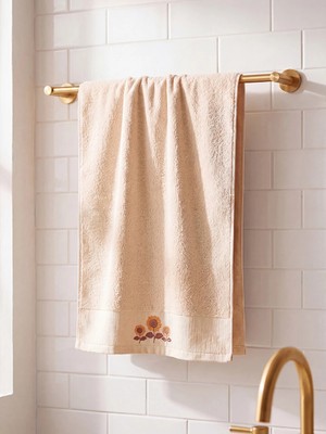 Lc Waikiki Yeni Sezon Bej Nakışlı Pamuklu Yüz Havlusu 50X80 cm