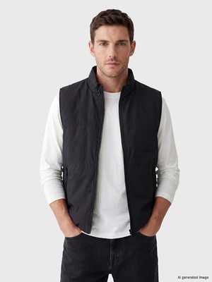 Lc Waikiki Yeni Sezon Siyah Regular Fit Dik Yaka Erkek Yelek