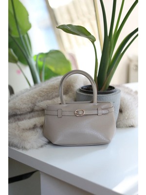 Moom Bag Kadın Krem Toka Detaylı Askılı Omuz Çantası