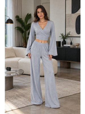 Kadın Gri Ispanyol Kol Kruvaze Crop Bluz ve Geniş Paça Pantolon Takım