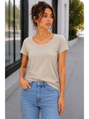 Hayalet Kadın Oval Yaka Kısa Kollu Basic T-Shirt Loose Fit Günlük Stil