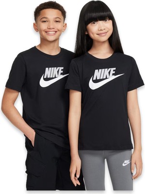 Nike FZ5178 Nike Sportswear Kids Siyah Çocuk T-Shirt