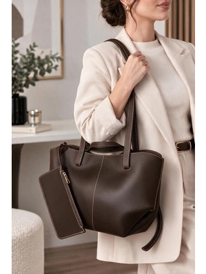 CLASSBAG Kadın Kahverengi Yavrulu (Fermuarsız) Geniş Hacimli Büyük Boy Omuz Çantası