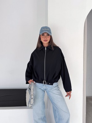 İn Mood Kadın Beli Kemerli Düşük Omuz Fermuarlı Crop Bomber Ceket