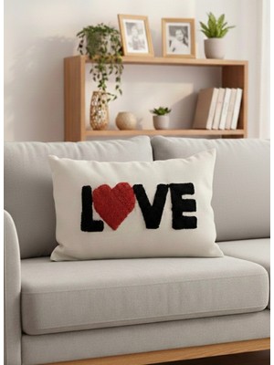 Lapka Love Yazılı Punç Yastık