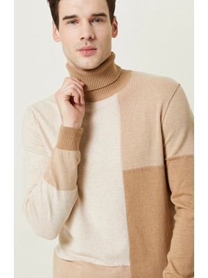 Network Camel Ecru Color Block Sweater