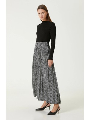 Network Black Off-White Plisse Patterned Maxi Skirt