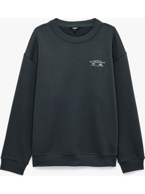 Koton Üç Iplik Şardonlu Rahat Kalıp Bisiklet Yaka Uzun Kollu Arkası Baskılı Sweatshirt