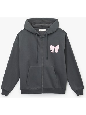 Koton Şardonlu Rahat Kalıp Kapüşonlu Fermuarlı Kanguru Cepli Arkası Fiyonk Baskılı Sweatshirt