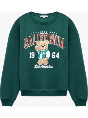 Koton Rahat Kalıp Şardonlu Bisiklet Yaka Uzun Kollu Ayıcık Baskılı Sweatshirt