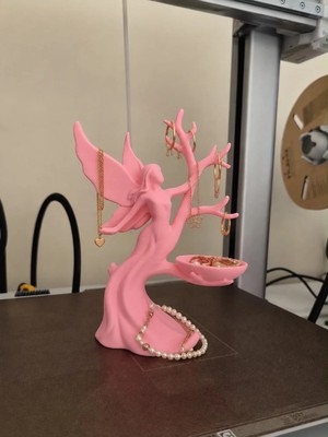Maison Luré 3D Baskı Takı Standı, Küpe ve Kolye Organizeri, Şık ve Fonksiyonel Makyaj & Takı