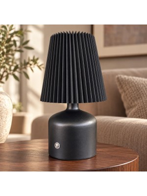 Siyah Pileli Şarjlı LED Masa Lambası – 3 Işık Modlu Dekoratif Abajur