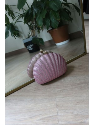 Moom Bag Taşlı Istiridye Simli Zincirli Çanta