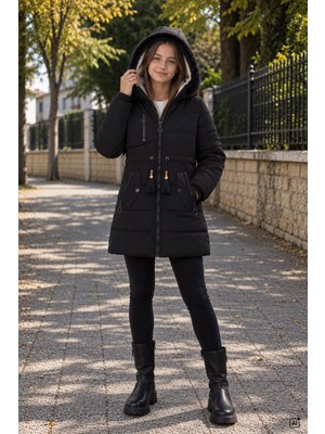 Cansın Mini Siyah Kız Çocuk Içi Peluş Kürklü Püskül Detaylı Çıkarılabilir Kapüşonlu Uzun Kesim Mont 24866