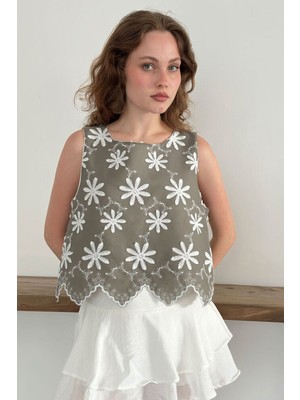 Very Moda Nakışlı Kolsuz Bluz | D2872