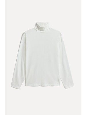 Mudo Kadın Kırık Beyaz Loose Fit Dik Yaka Modal Karışımlı Sweatshirt