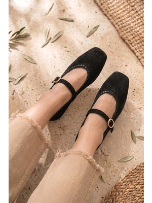 Stilbagshoes Sorva Kenar Saraç Detaylı Bilekten Bağlamalı Kadın Babet Siyah