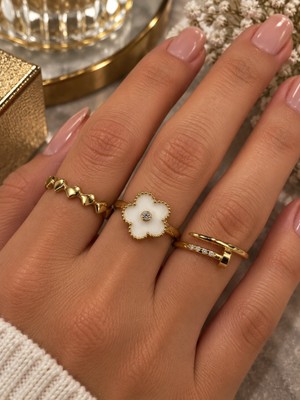 Ayen Accessories Kadın Gold Renk Çelik 17 mm 3’lü Yüzük Seti Beyaz Taşlı Çiçek Figürlü Zarif Şık Kombin Yüzük