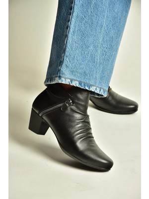 Fox Shoes Z324850803 Siyah Hakiki Deri Kalın Alçak Topuklu Kadın Bot