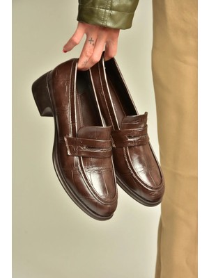 Fox Shoes Z820066211 Kahverengi Kroko Baskılı Kalın Topuklu Loafer Ayakkabı