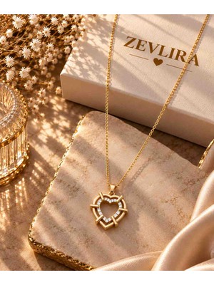 Zevlira Gold Renk Taşlı Geometrik Kalp Kadın Kolye