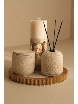 Giselle Golden Aura & Sculpture No: 1 Candle