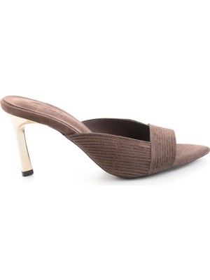 Bambi Brown Women's Slippers K04565080572