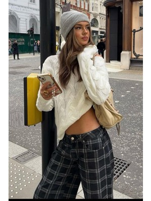 Ekru V Yaka Örgü Desen Oversize Kadın Kazak MG2519