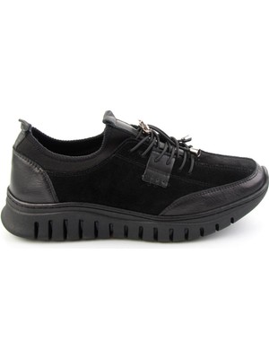 Bambi Siyah Süet Hakiki Deri Kadın Sneaker K01753000302