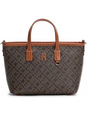 Tommy Hilfiger Kadın Th Monogram Logolu Çıkarılabilir Omuz Askılı Fermuarlı Siyah Omuz Çantası AW0AW18848-0GJ